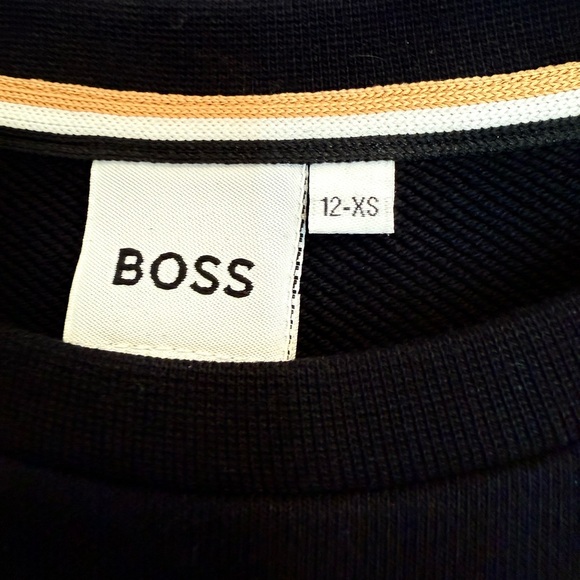 Boss Black Top - Picture 2 of 5